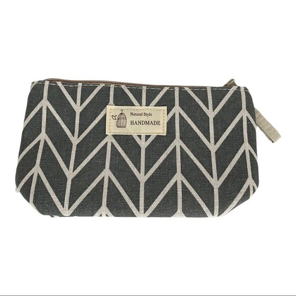 HANDMADE COSMETICS BAG - Picture 3 of 7